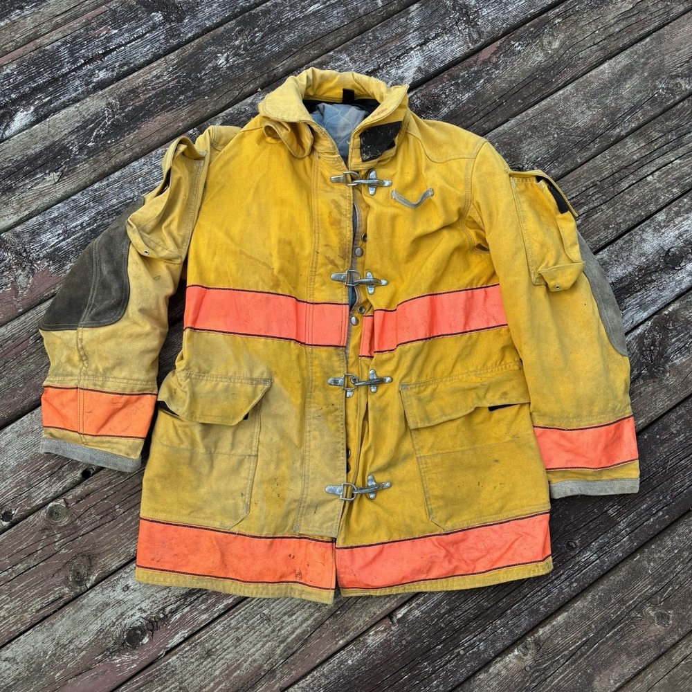 Globe Firefighter Yellow Jacket Mens 42 X 32 Coat w/ Orange Tape Reflective Work